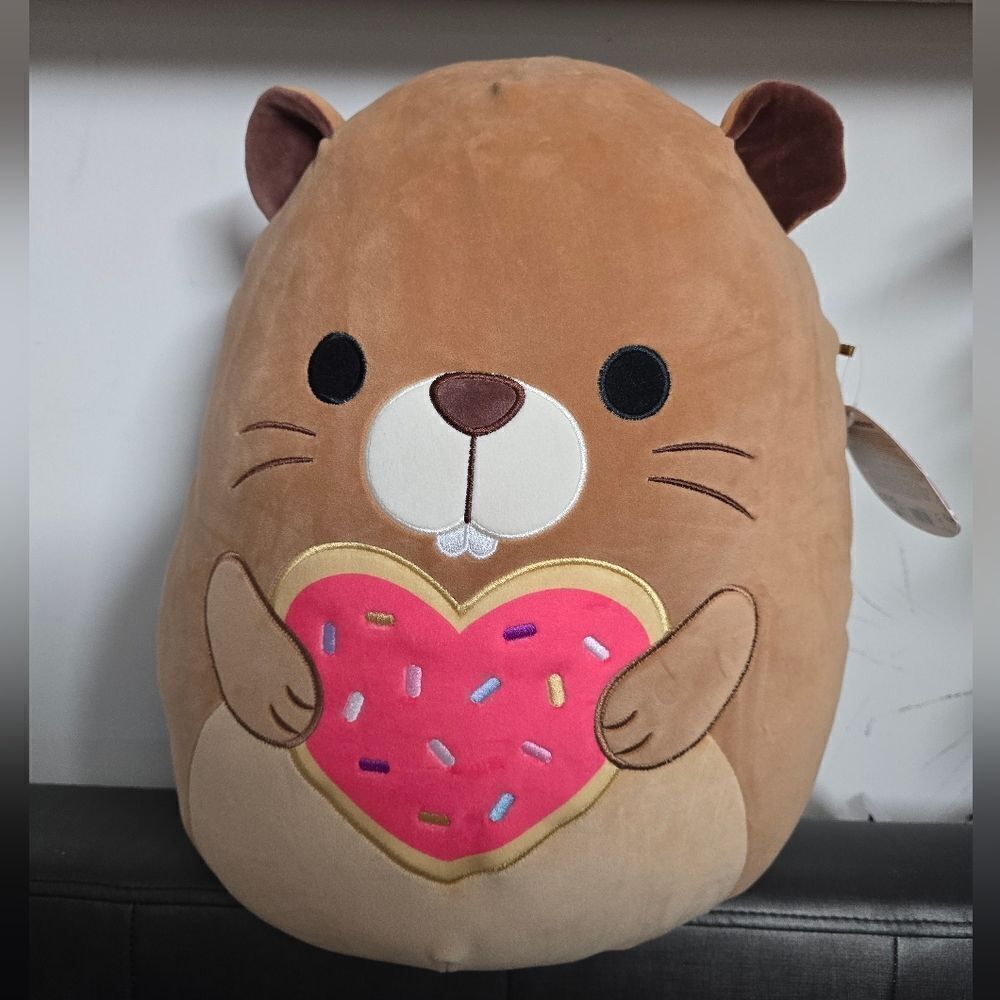 Squishmallows Original 16 inch Chip The Brown Beaver Holding Heart
